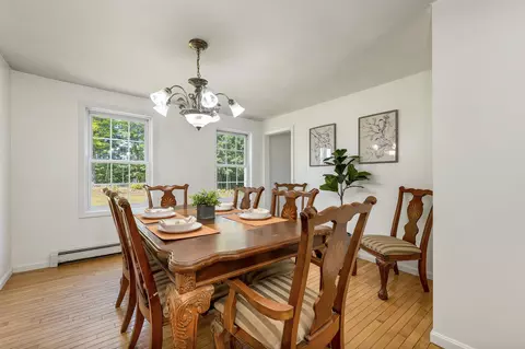 Dining - 197 Grapevine Rd, Dunbarton, NH 03046 photo 3 of 4