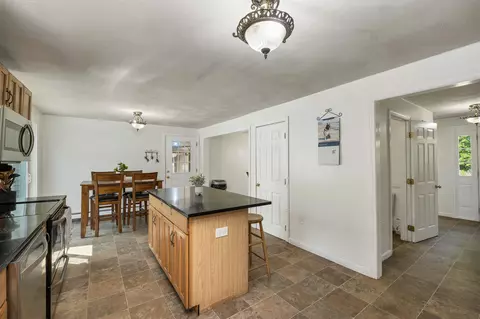 Entry Way - 197 Grapevine Rd, Dunbarton, NH 03046 photo 1 of 1
