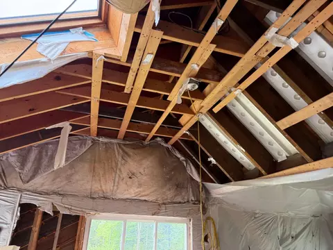 Entry Way - 943 N Barnstead Rd, Barnstead, NH 03225 photo 1 of 1