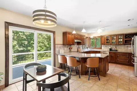Kitchen - 20 Jackman Ridge Rd, Windham, NH 03087 photo 1 of 5