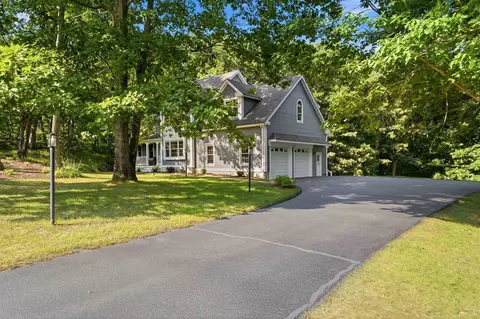 Exterior - 20 Jackman Ridge Rd, Windham, NH 03087 photo 5 of 6