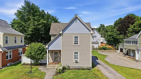 89 Riddle St, Manchester, NH 03102