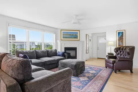 Living - 11 Hetnars Way, Epping, NH 03042 photo 1 of 3
