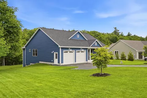 Exterior - 11 Hetnars Way, Epping, NH 03042 photo 5 of 11