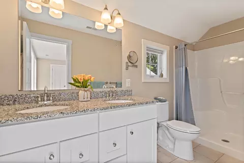 Bath - 10 Charron Cir, Exeter, NH 03833 photo 2 of 2