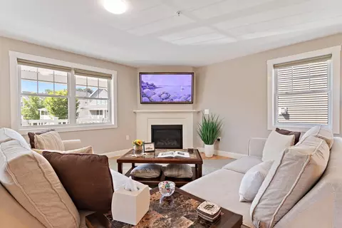 Living - 10 Charron Cir, Exeter, NH 03833 photo 1 of 5