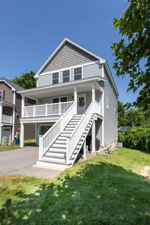 Exterior - 10 Charron Cir, Exeter, NH 03833 photo 3 of 3