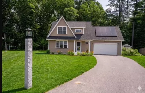 20 Beaumont Dr, Dover, NH 03820