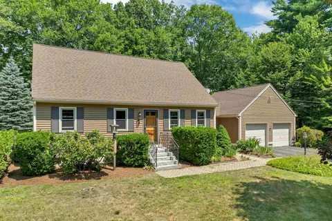 5 Concord Way, Rochester, NH 03867