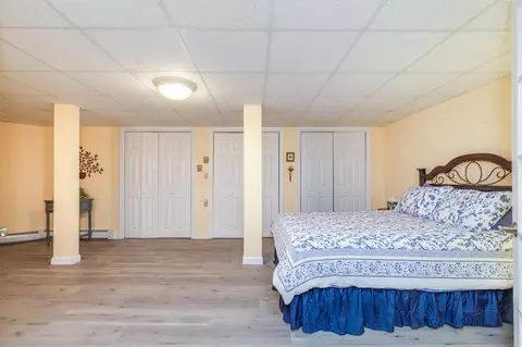 Bedroom - 14 Fieldstone Dr, Hooksett, NH 03106 photo 10 of 11