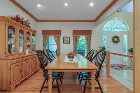 Dining - 14 Fieldstone Dr, Hooksett, NH 03106 photo 1 of 4
