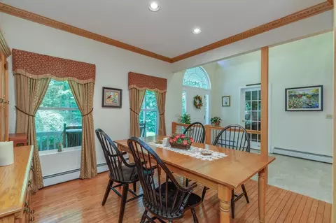 Dining - 14 Fieldstone Dr, Hooksett, NH 03106 photo 2 of 4