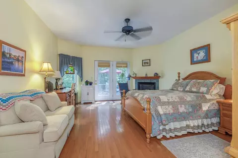 Bedroom - 14 Fieldstone Dr, Hooksett, NH 03106 photo 1 of 11