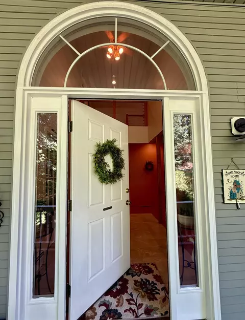 Entry Way - 14 Fieldstone Dr, Hooksett, NH 03106 photo 1 of 10