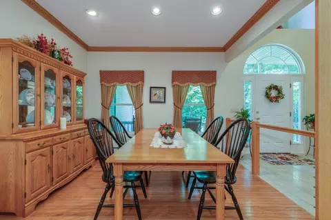 Dining - 14 Fieldstone Dr, Hooksett, NH 03106 photo 1 of 4
