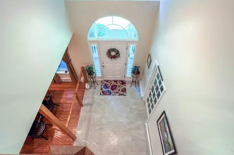 Entry Way - 14 Fieldstone Dr, Hooksett, NH 03106 photo 7 of 10