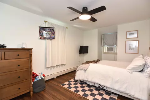 Bedroom - 49 Academy Ave, Atkinson, NH 03811 photo 1 of 5
