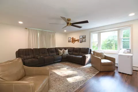 Living - 49 Academy Ave, Atkinson, NH 03811 photo 2 of 4