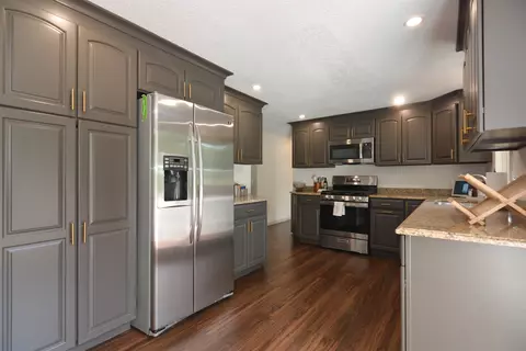 Kitchen - 49 Academy Ave, Atkinson, NH 03811 photo 2 of 3