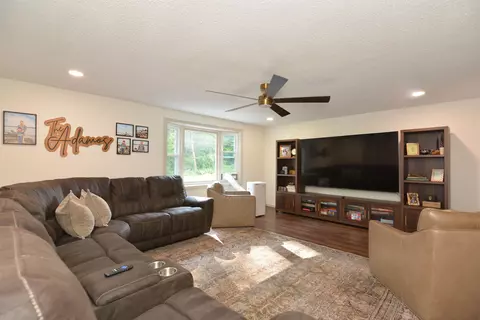 Living - 49 Academy Ave, Atkinson, NH 03811 photo 1 of 4