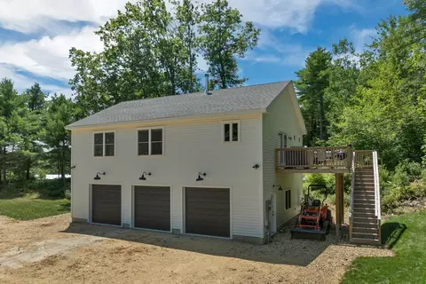 24 Brackett Rd, New Durham, NH 03855