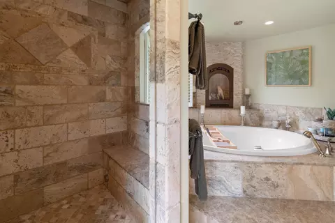 Bath - 447 Highlands Dr, Williston, VT 05495 photo 4 of 7