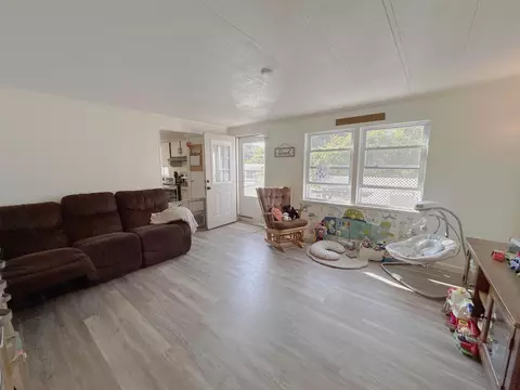 16 Sumac St, Exeter, NH 03833 photo 4
