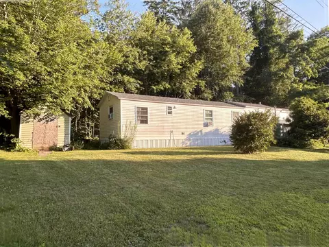 16 Sumac St, Exeter, NH 03833