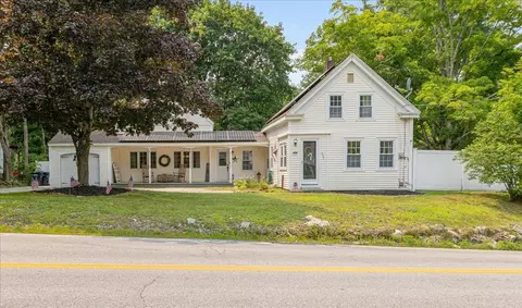 273 Main St, Danville, NH 03819