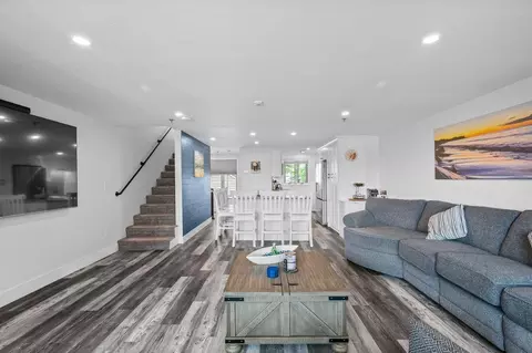 Living - 989 Ocean Blvd #5, Hampton, NH 03842 photo 5 of 5