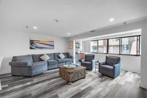 Living - 989 Ocean Blvd #5, Hampton, NH 03842 photo 1 of 5