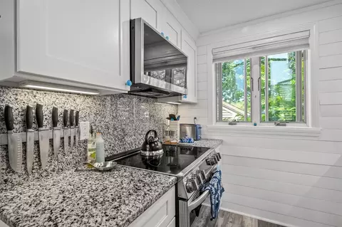 Kitchen - 989 Ocean Blvd #5, Hampton, NH 03842 photo 2 of 4
