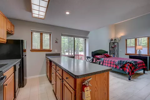 Kitchen - 6 River Run Dr # P, Bartlett, NH 03812 photo 1 of 4