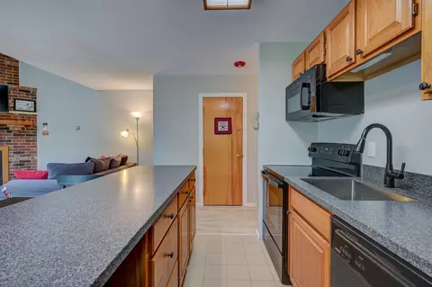 Kitchen - 6 River Run Dr # P, Bartlett, NH 03812 photo 3 of 4
