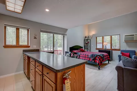 Bedroom - 6 River Run Dr # P, Bartlett, NH 03812 photo 1 of 7