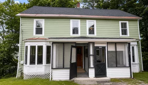 185 Third St, Newport, VT 05855