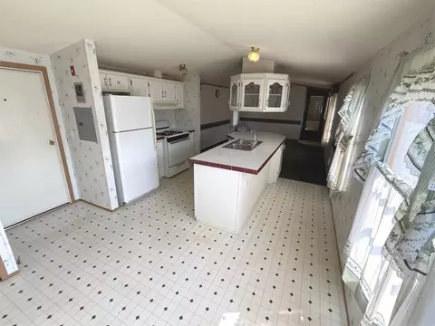 77 Estates Dr, Cambridge, VT 05444 photo 4