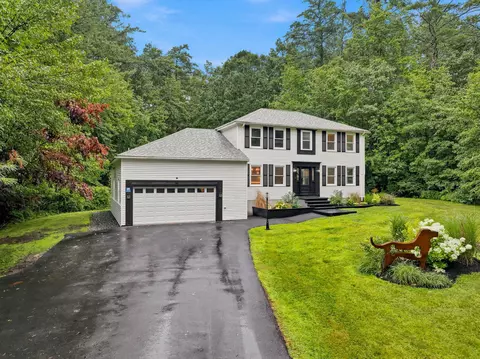 Exterior - 3 Aladdin Rd, Windham, NH 03087 photo 1 of 5