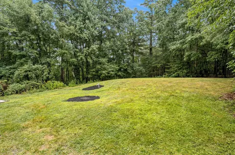 Exterior - 3 Aladdin Rd, Windham, NH 03087 photo 4 of 5