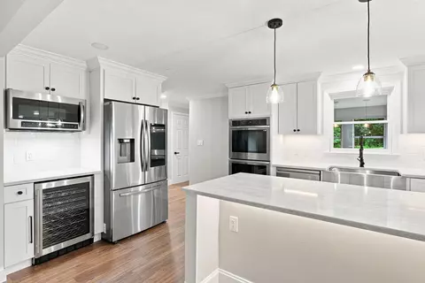 Kitchen - 3 Aladdin Rd, Windham, NH 03087 photo 3 of 5