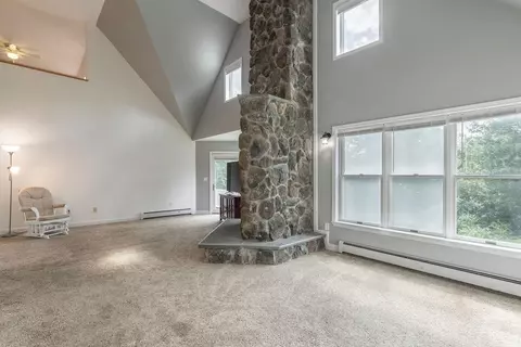 Living - 33 Wintercroft Cir #5, Grantham, NH 03753 photo 1 of 11