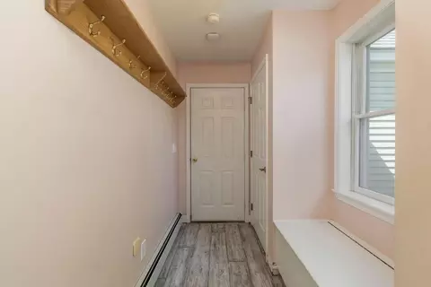 Entry Way - 33 Wintercroft Cir #5, Grantham, NH 03753 photo 2 of 5