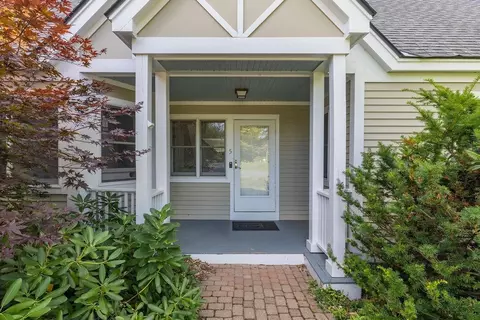 Exterior - 33 Wintercroft Cir #5, Grantham, NH 03753 photo 5 of 7