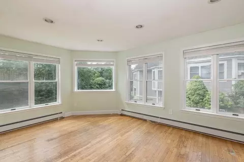 Living - 33 Wintercroft Cir #5, Grantham, NH 03753 photo 3 of 11