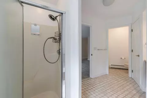 Bath - 33 Wintercroft Cir #5, Grantham, NH 03753 photo 1 of 5