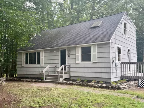 41 Henderson Rd, Gilford, NH 03249