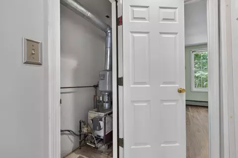 Entry Way - 1465 Hooksett Rd #365, Hooksett, NH 03106 photo 2 of 2