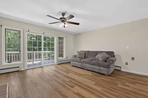 Living - 1465 Hooksett Rd #365, Hooksett, NH 03106 photo 6 of 7