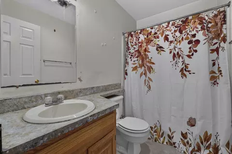 Bath - 1465 Hooksett Rd #365, Hooksett, NH 03106 photo 3 of 4