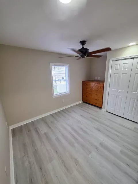 52 Jarvis St, Windsor, VT 05089 photo 8